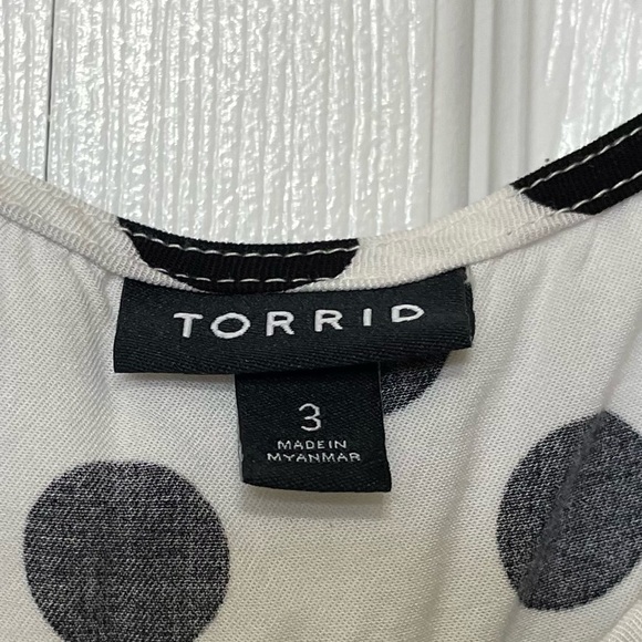 Torrid Women’s Size 3X white with black polka dots spaghetti strap cami - Picture 7 of 9